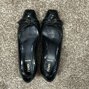 Women 37 Fendi Patent leather kitten heel shoes